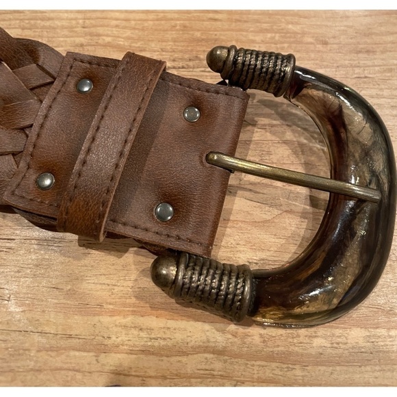 Source Unknown Accessories - NWOT Boho Western Prairie Braided Leather belt brass tortoiseshell detail S/M